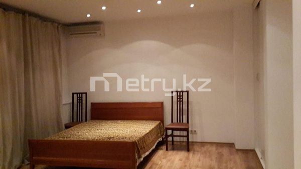 Просторная евро-двушка (80 м²) с видом на горы в Самал-2